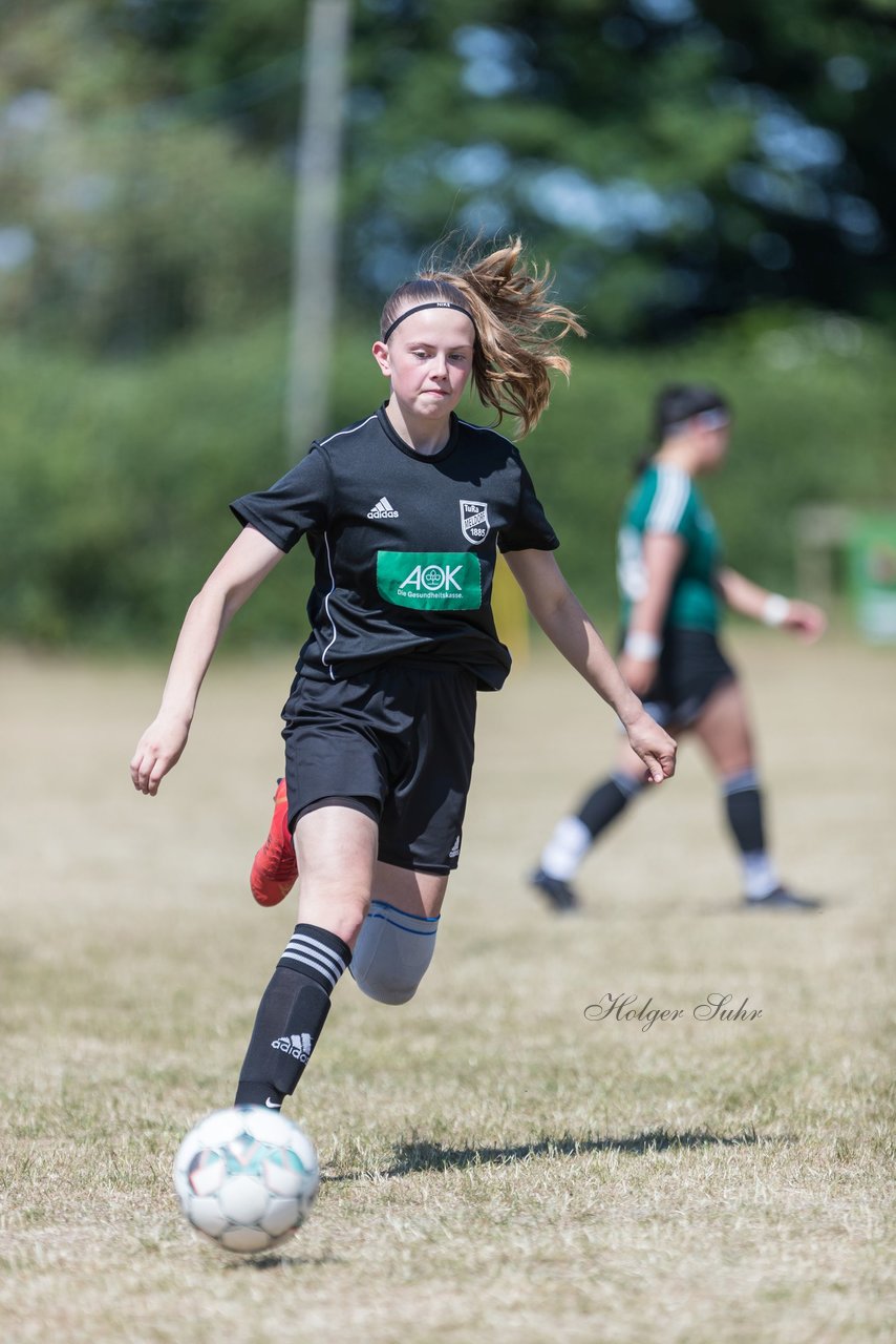 Bild 220 - wBJ TuRa Meldorf/Buesum - JFV Luebeck : Ergebnis: 1:0